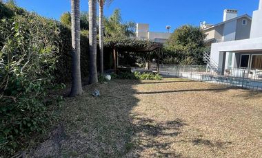 Casa a la venta en Country Barrancas