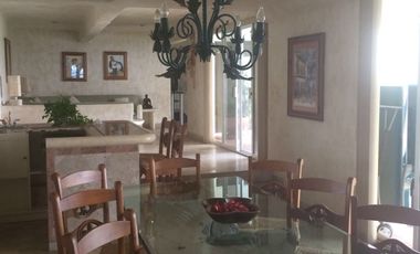 Casa en venta en fraccionamiento en Jiutepec, Morelos