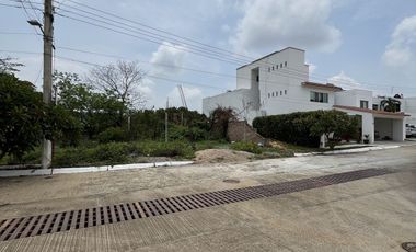 TERRENO EN VENTA EN FRACCIONAMIENTO CUMBRES
