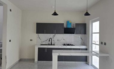 CASAS EN VENTA EN PRIVADA DEL FRACCIONAMIENTO SABINES