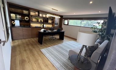 Casa moderna en venta en Club de Golf Los Encinos