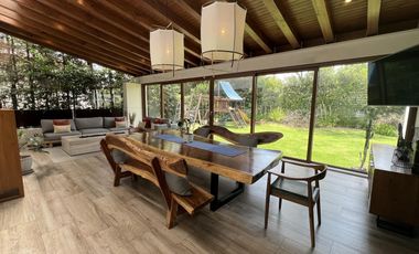 Casa moderna en venta en Club de Golf Los Encinos