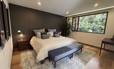 Casa moderna en venta en Club de Golf Los Encinos