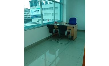 ALQUILO OFICINA EN EL CARMEN