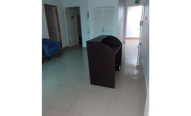 ALQUILO OFICINA EN EL CARMEN