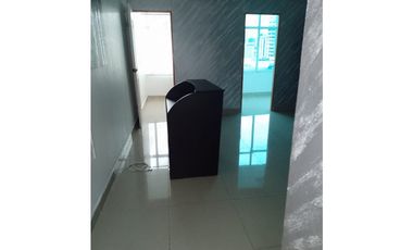 ALQUILO OFICINA EN EL CARMEN