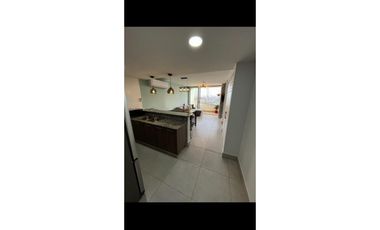 ALQUILO APARTAMENTO SEMIAMOBLADO EN PH GREENWOOD