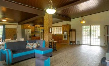 VENTA DE CASA EN CORONADO HERMOSA Y CON PISCINA