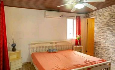 VENTA DE CASA EN CORONADO HERMOSA Y CON PISCINA