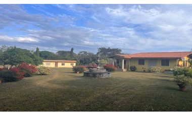 VENTA DE CASA EN RO GRANDE VILLA CAMPESTRE CON PISCINA