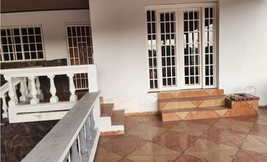 PUEBLO NUEVO / HATO PINTADO / 250 M2 / TERRAZA / BARRIADA LOS HARINOS