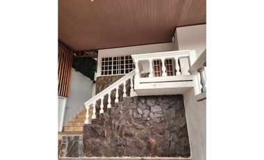 PUEBLO NUEVO / HATO PINTADO / 250 M2 / TERRAZA / BARRIADA LOS HARINOS
