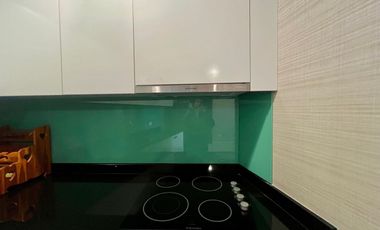 2 bed room with stunning view