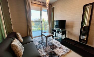 2 bed room with stunning view