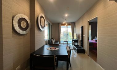 2 bed room with stunning view