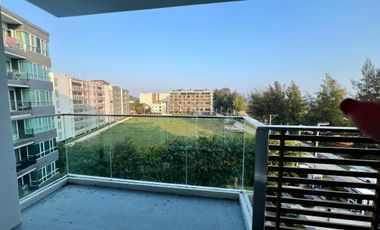 2 bed room with stunning view