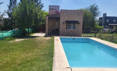 Duplex con pileta  en barrio privado a estrenar