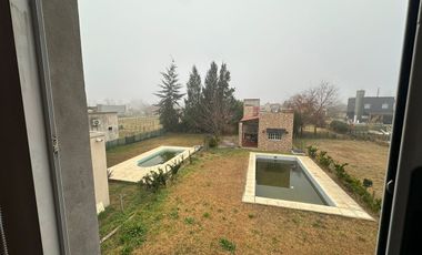 Duplex con pileta  en barrio privado a estrenar