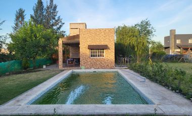 Duplex con pileta  en barrio privado a estrenar