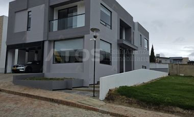 CASA CONDOMINIO en VENTA en Tunja AVENIDA UNIVERSITARIA / GREEN HILLS