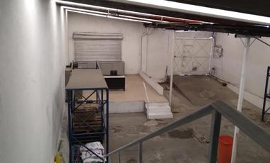 AMPLIO LOCAL COMERCIAL EN RENTA 5.30M DE ALTURA.