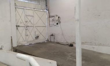 AMPLIO LOCAL COMERCIAL EN RENTA 5.30M DE ALTURA.