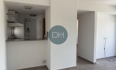 11 e/60 y 61- Depto c/cochera y baulera