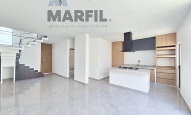 Venta de Casa de 4 Recámaras, 1 en planta baja, al Norte de Villa de Álvarez