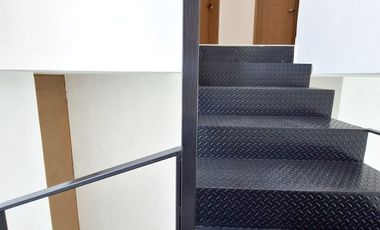 Venta de Casa de 4 Recámaras, 1 en planta baja, al Norte de Villa de Álvarez