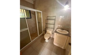 VENTA DE CASA EN ALBROOK, PRECIO NEGOCIABLE