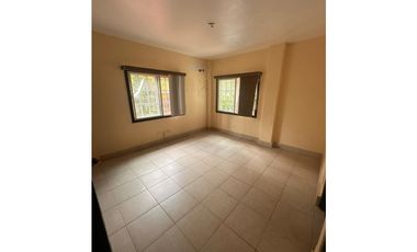VENTA DE CASA EN ALBROOK, PRECIO NEGOCIABLE