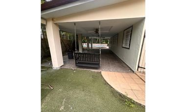VENTA DE CASA EN ALBROOK, PRECIO NEGOCIABLE