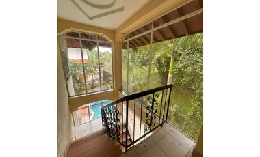 VENTA DE CASA EN ALBROOK, PRECIO NEGOCIABLE