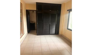 VENTA DE CASA EN ALBROOK, PRECIO NEGOCIABLE