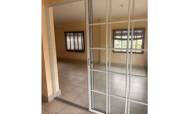 VENTA DE CASA EN ALBROOK, PRECIO NEGOCIABLE
