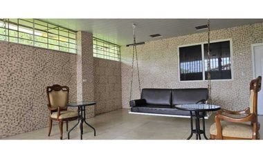 ALQUILO O VENDO HERMOSA CASA CENTRICA EN CONDADO DEL REY AMOBLADA