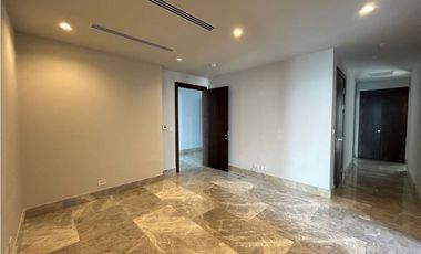 Apartamento en alquiler de 395mtrs ubicado en Paitilla. (AA)