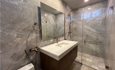 Apartamento en alquiler de 395mtrs ubicado en Paitilla. (AA)