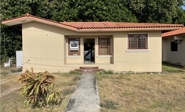 ALQUILER DE CASA EN LA ROSALEDA PENONOME