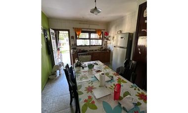 CASA DE 4 AMBIENTES EN  BOSQUE ALEGRE - LOS CEDROS 8668