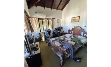 CASA DE 4 AMBIENTES EN  BOSQUE ALEGRE - LOS CEDROS 8668