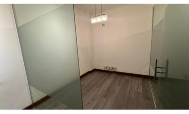 VENDE OFICINA SAN MARTIN Y ESPEJO