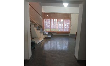 CASA 4 DORM. A METROS SHOPPING NUEVO CENTRO