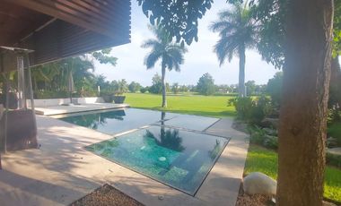 Casa en Fraccionamiento en Paraíso Country Club Emiliano Zapata - LLR-139-Fr