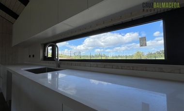 Casa en Venta en Playa Niklischek, casa nueva en lindo loteo, buenas terminaciones