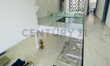 Venta Casa con Piscina en Isla Mocolí, Samborondón