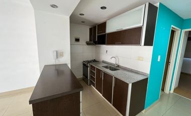VENTA DE DEPARTAMENTO 2 AMBIENTES EN PLENO CENTRO DE MONTE GRANDE - CON COCHERA