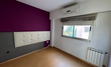 VENTA DE DEPARTAMENTO 2 AMBIENTES EN PLENO CENTRO DE MONTE GRANDE - CON COCHERA
