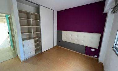 VENTA DE DEPARTAMENTO 2 AMBIENTES EN PLENO CENTRO DE MONTE GRANDE - CON COCHERA