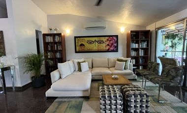 Casa en Venta y Renta en Zona Hotelera